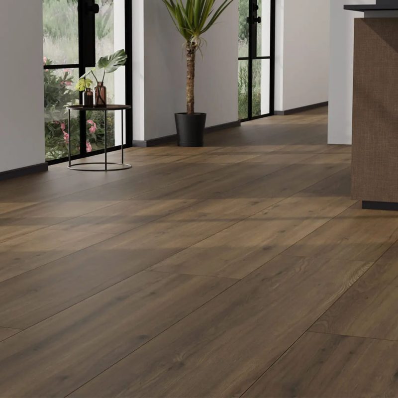 Majestic Wide laminált padló Sedrun tölgy színben, természetes tölgy mintázattal.